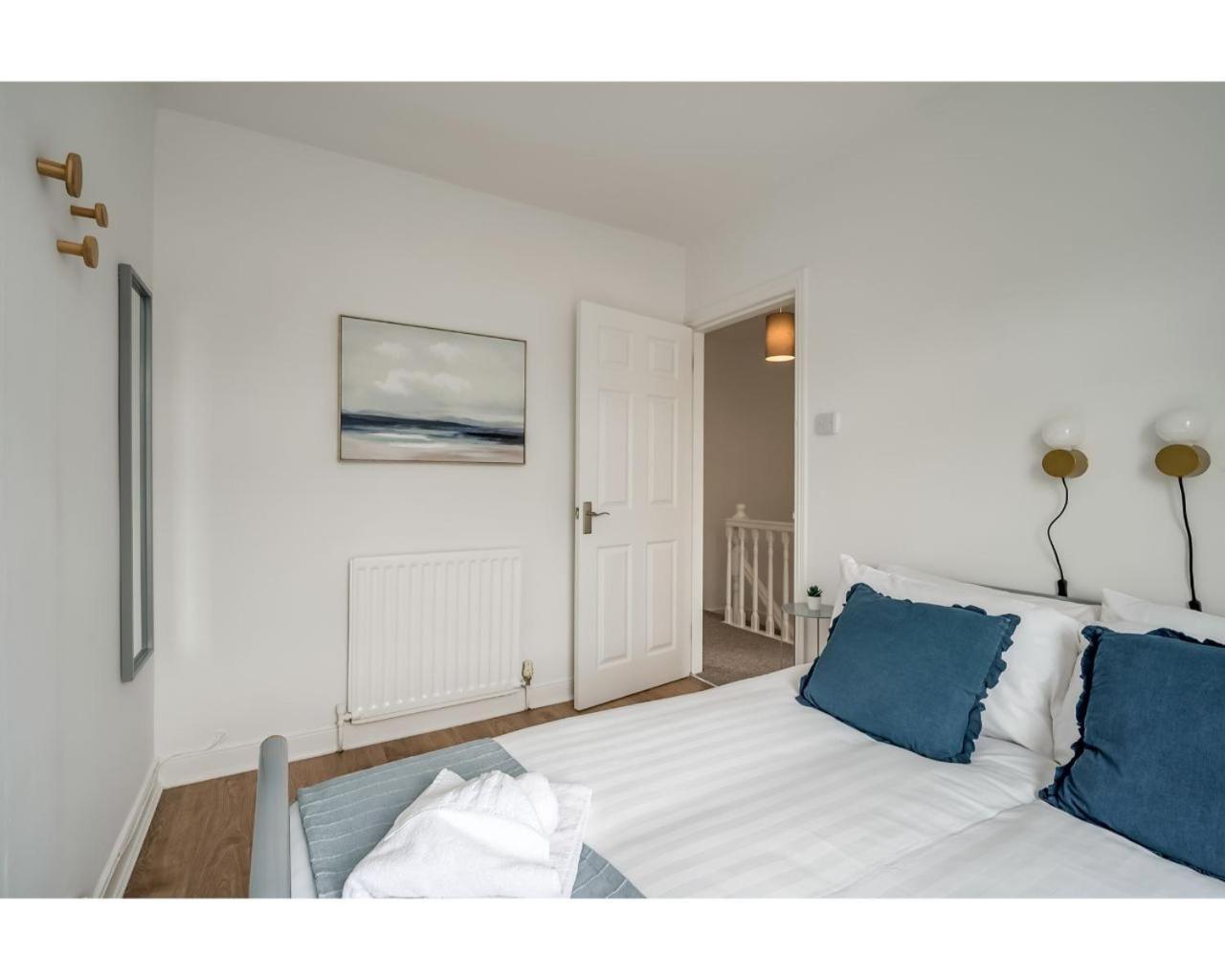 Central Belfast Apartments Belfast Work-Rest-Play R&R Bilik gambar